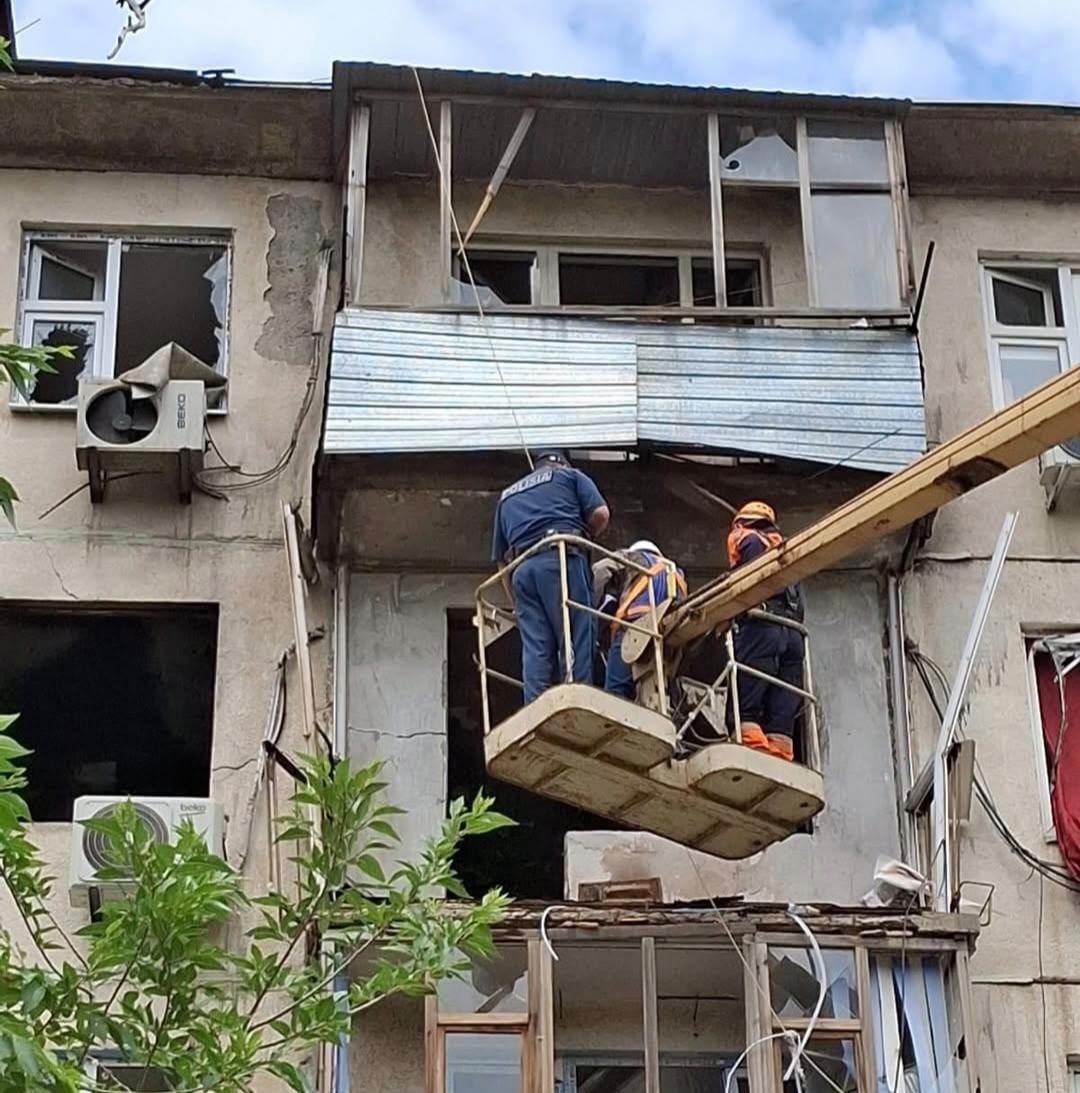 Взрыв в многоэтажке Актобе: жильцов трех подъездов расселят на время ремонта и выплатят матпомощь